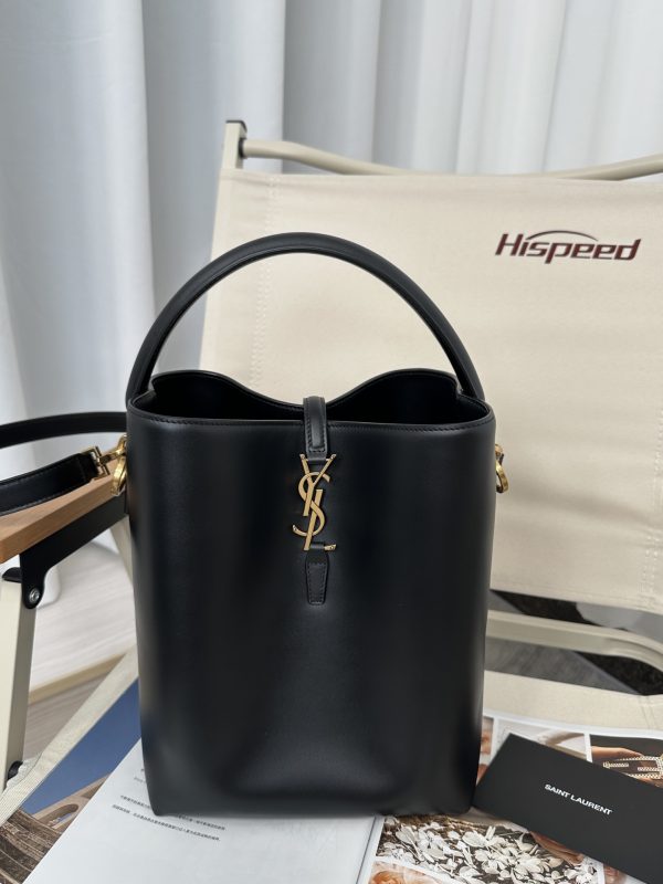 YSL Le 37 in pelle lucida