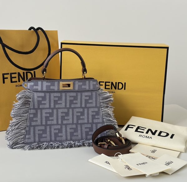 FENDI PEEKABOO ISEEU PETITE