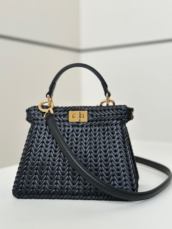 FENDI PEEKABOO ISEEU PETITE
