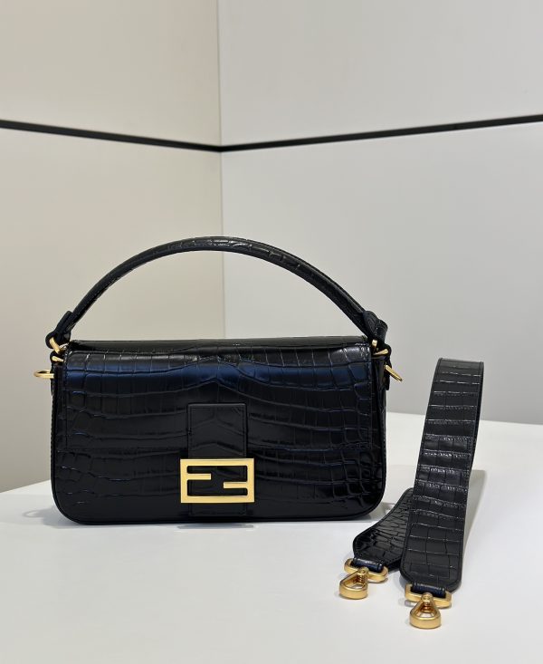 FENDI BAGUETTE